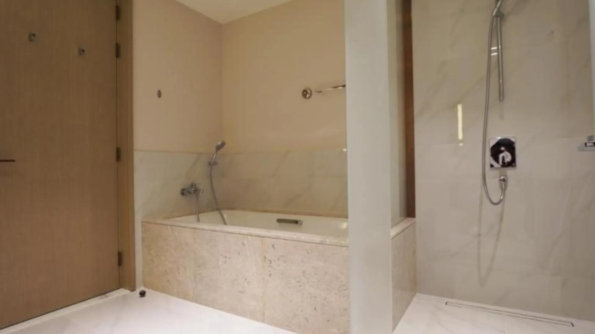 Waterfront Apartment At Grand Creek Harbour- For Monthly 두바이 아랍에미리트